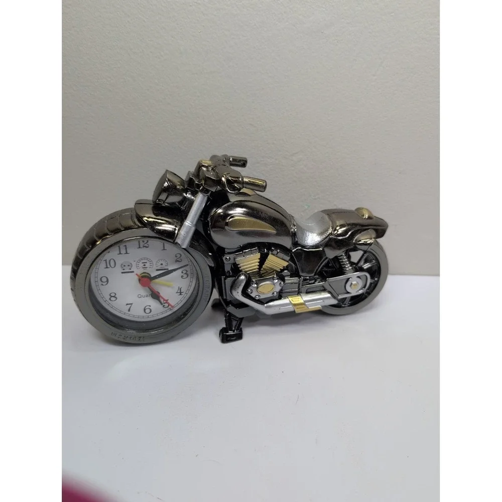Cool Vintage Motorcycle Model Alarm Clock Battery Powered